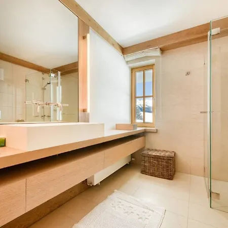 Elegance Chalet Enchanting Mountain World Of Lech Lienz