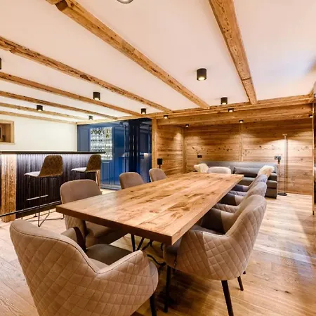 Elegance Chalet Enchanting Mountain World Of Lech Lienz